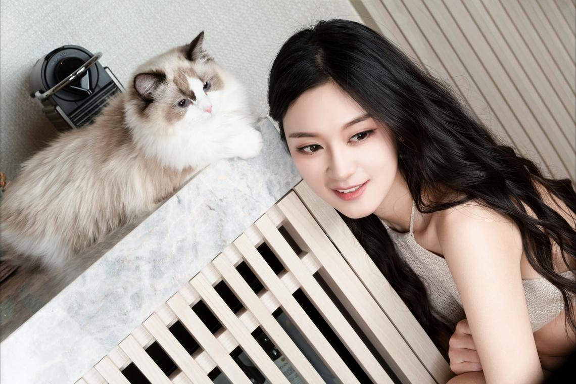 （活力中国调研行）探访中国最大碳纤维生产基地 感受“黑色黄金”的科技重量